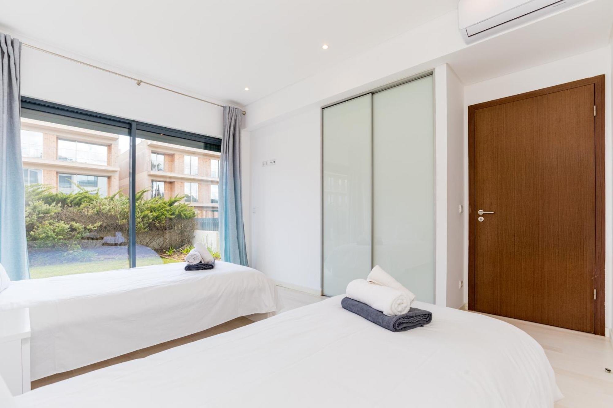 Cavalo Preto Luxury Beach Apartment By Golden Zenith كوارتيرا المظهر الخارجي الصورة