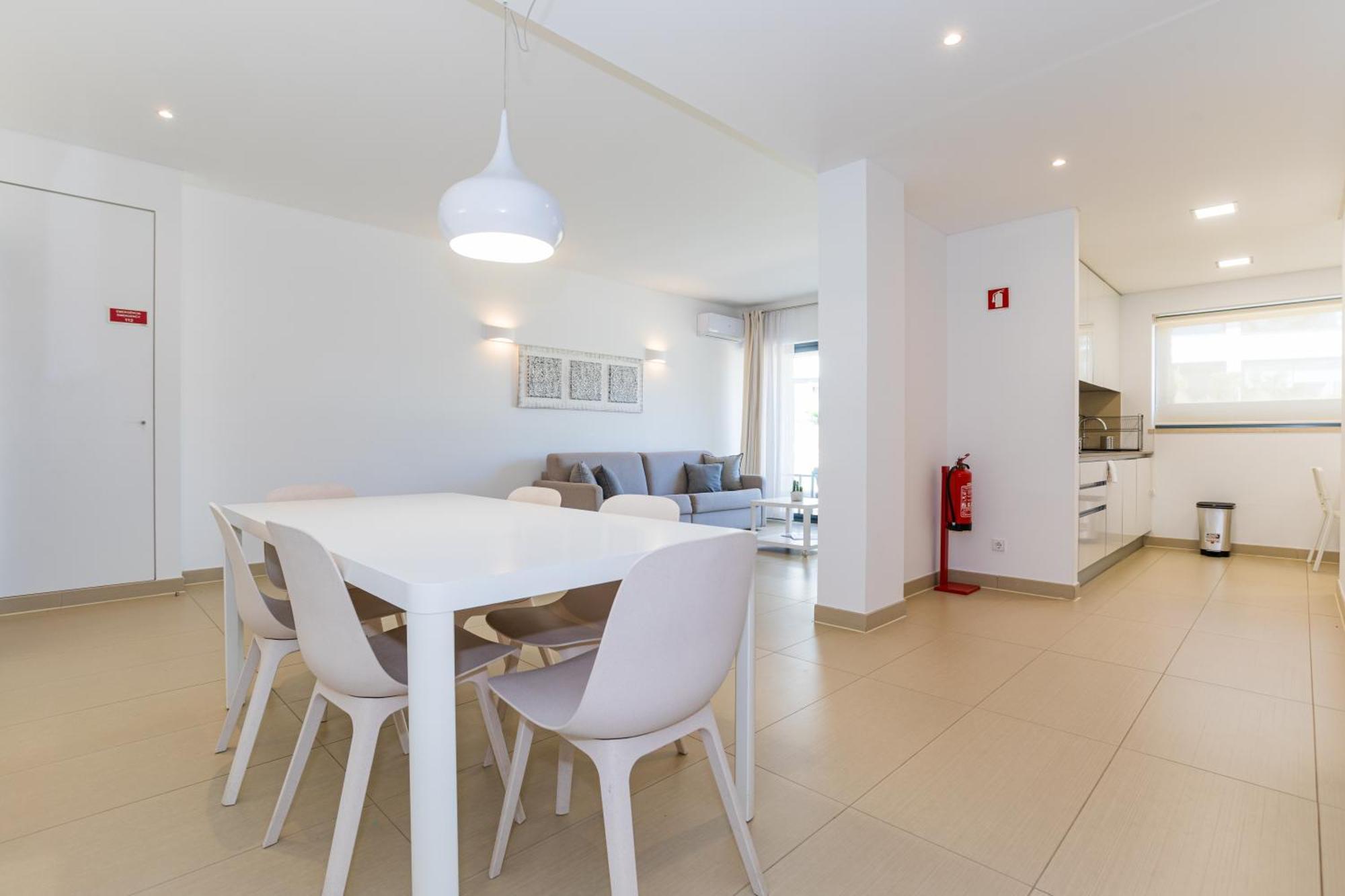 Cavalo Preto Luxury Beach Apartment By Golden Zenith كوارتيرا المظهر الخارجي الصورة