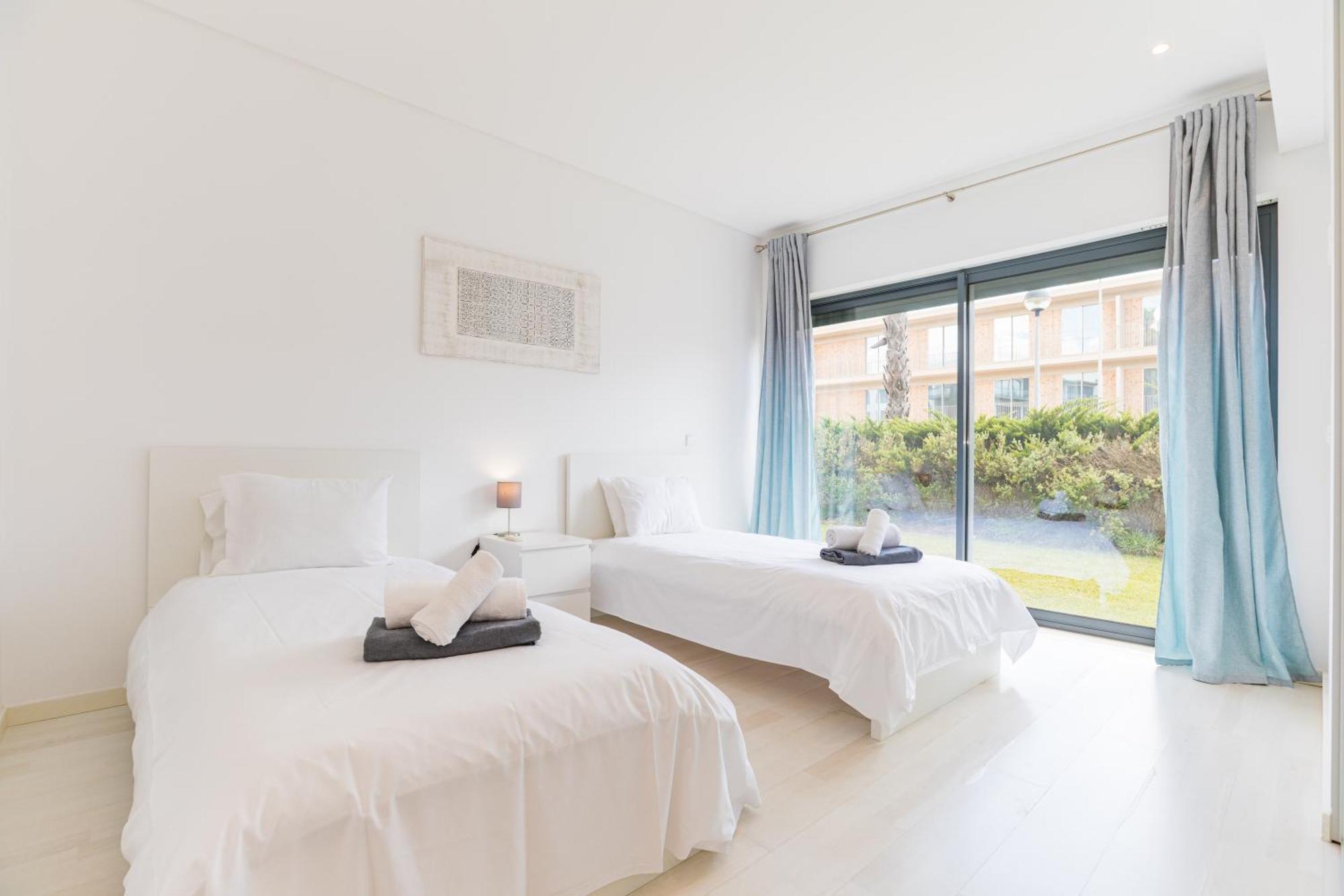 Cavalo Preto Luxury Beach Apartment By Golden Zenith كوارتيرا المظهر الخارجي الصورة