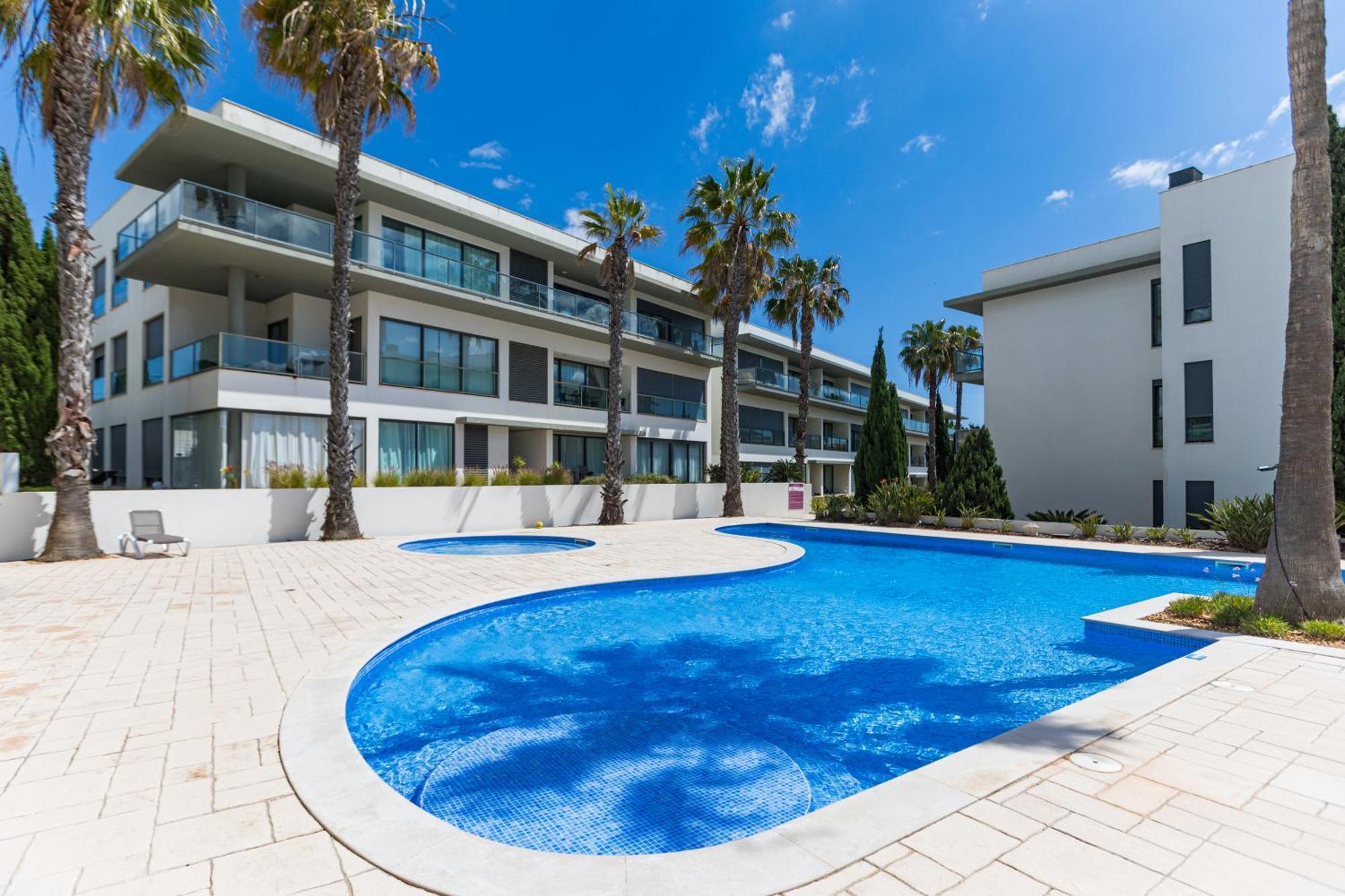 Cavalo Preto Luxury Beach Apartment By Golden Zenith كوارتيرا المظهر الخارجي الصورة
